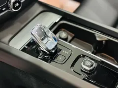 2023 Volvo S60 B4 Luxury, белый — фото 14