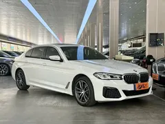 2022 BMW 5 Series 525Li M Sport Package, белый — фото 3