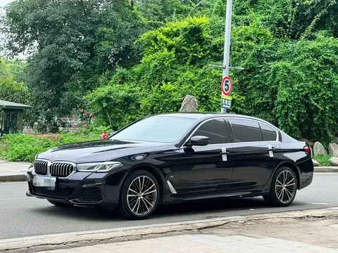 2021 BMW 5 Series 5 530Li M
