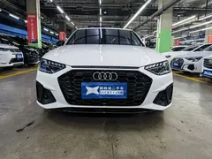 2023 Audi A4L 40 TFSI Luxury Dynamic, белый — фото 2