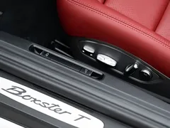 2022 Porsche 718 Boxster T 2.0T, белый — фото 20