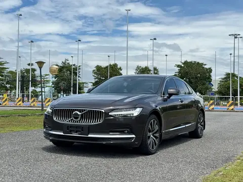 2021 Volvo S90
