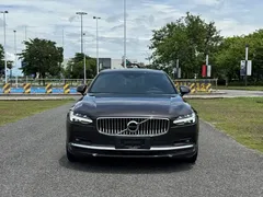 2021 Volvo S90 — фото 2