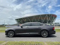2021 Volvo S90 — фото 10