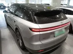 2025 Li Auto i6 4WD Standard — фото 5