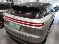 2025 Li Auto i6 4WD Standard — фото 7