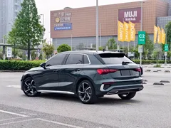 2023 Audi A3 Sportback 35 TFSI Sport, зелёный — фото 4