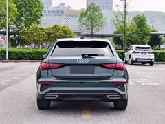 2023 Audi A3 Sportback 35 TFSI Sport, зелёный — фото 5