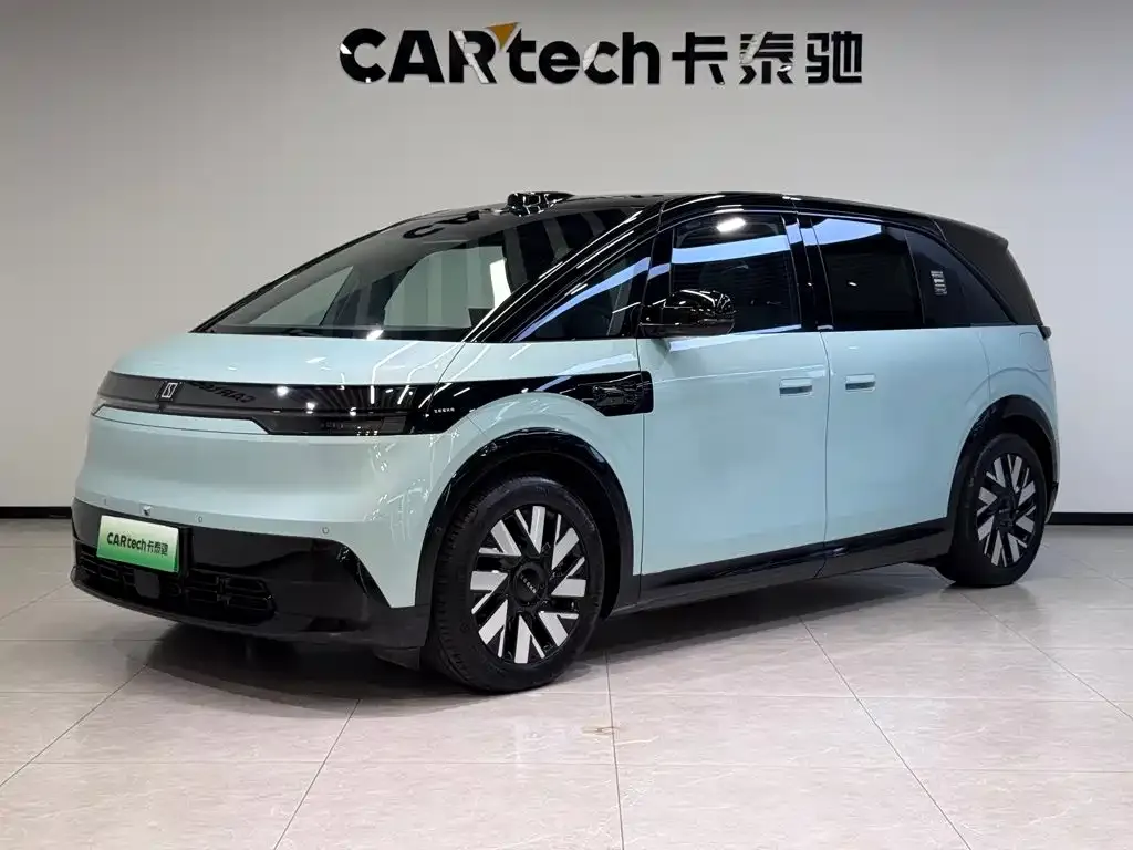 2025 Zeekr Mix Smart Driving