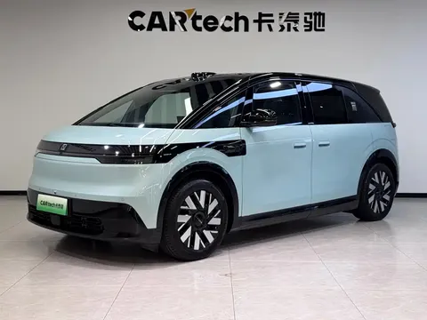 2025 Zeekr Mix Smart Driving