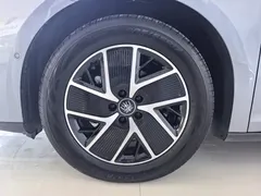 2025 BYD Qin L DM-i 120KM — фото 5
