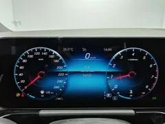 2022 Mercedes-Benz GLA 200, белый — фото 8