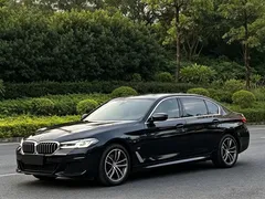 2022 BMW 5 Series 5 525Li M, чёрный — фото 10