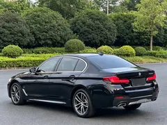 2022 BMW 5 Series 5 525Li M, чёрный — фото 16