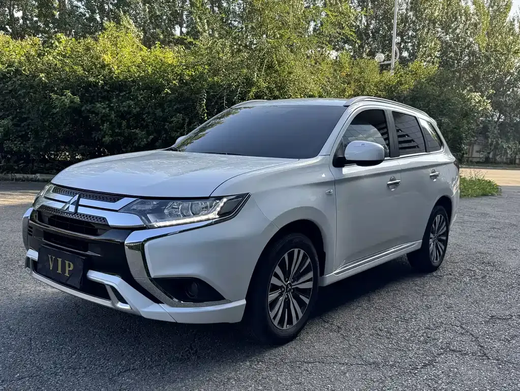 2021 Mitsubishi Outlander 2.0L 2WD 5