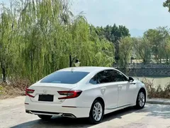 2022 Honda Accord 260TURBO Luxury, белый — фото 8