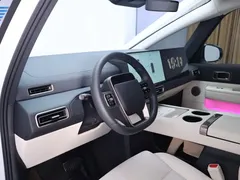 2025 Li Auto MEGA Home, белый — фото 11