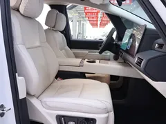 2025 Li Auto MEGA Home, белый — фото 20