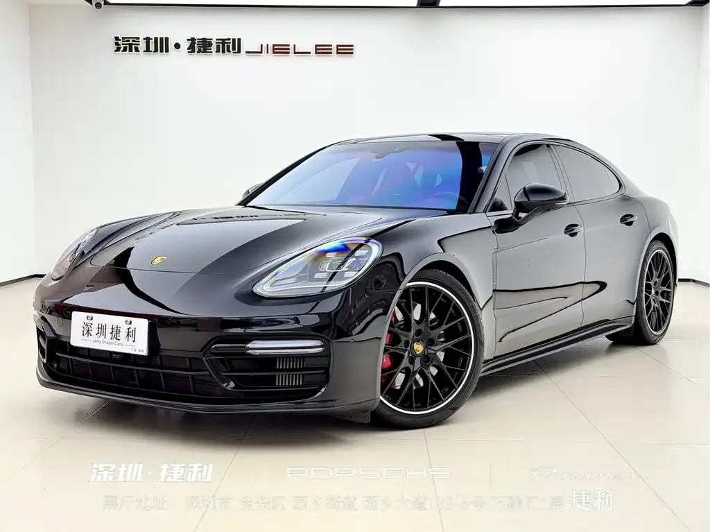 2023 Porsche Panamera GTS 4.0T