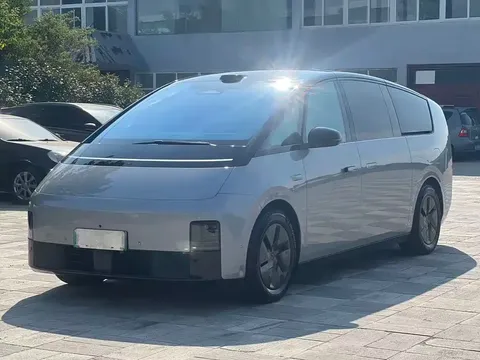 2025 Li Auto MEGA Home