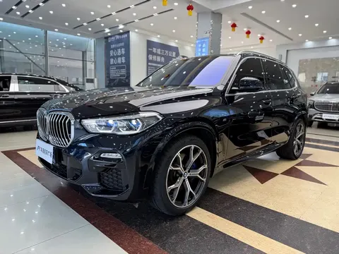 2021 BMW X5 xDrive40i M