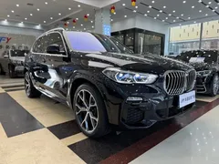 2021 BMW X5 xDrive40i M, чёрный — фото 3