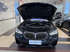 2021 BMW X5 xDrive40i M, чёрный — фото 26
