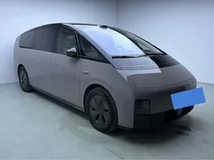 2025 Li Auto MEGA Ultra Smart Refresh — фото 3