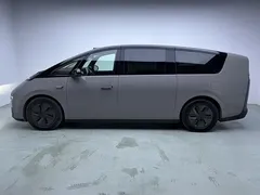 2025 Li Auto MEGA Ultra Smart Refresh — фото 4