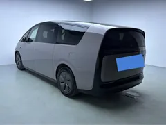 2025 Li Auto MEGA Ultra Smart Refresh — фото 6