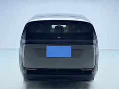 2025 Li Auto MEGA Ultra Smart Refresh — фото 9