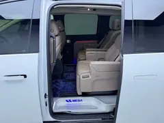 2025 Li Auto MEGA Home, белый — фото 9