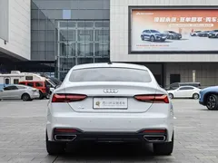 2022 Audi A5 Sportback 40 TFSI, белый — фото 6