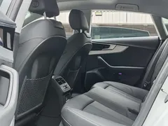 2022 Audi A5 Sportback 40 TFSI, белый — фото 15