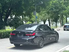 2022 BMW 3 Series 325Li M Sport Dark Package, чёрный — фото 7