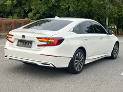 2022 Honda Accord Hybrid 2.0L, белый — фото 7