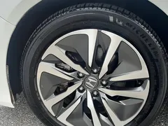 2022 Honda Accord Hybrid 2.0L, белый — фото 17