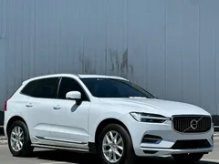 2021 Volvo XC60 T5 4WD Luxury, белый — фото 3