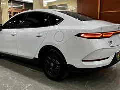 2026 BYD Seal 05 128KM, белый — фото 7