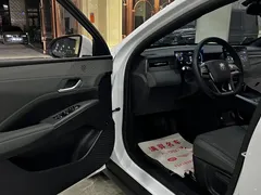 2026 BYD Seal 05 128KM, белый — фото 9