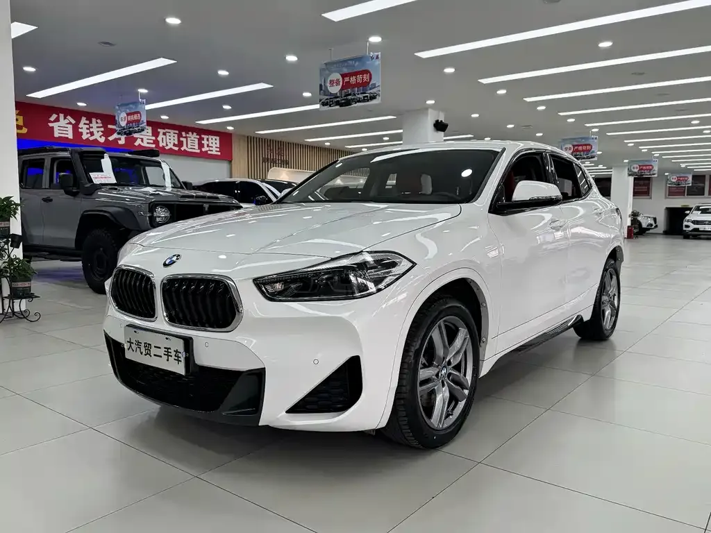 2022 BMW X2 M