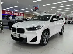 2022 BMW X2 M, белый — фото 1