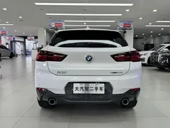 2022 BMW X2 M, белый — фото 5