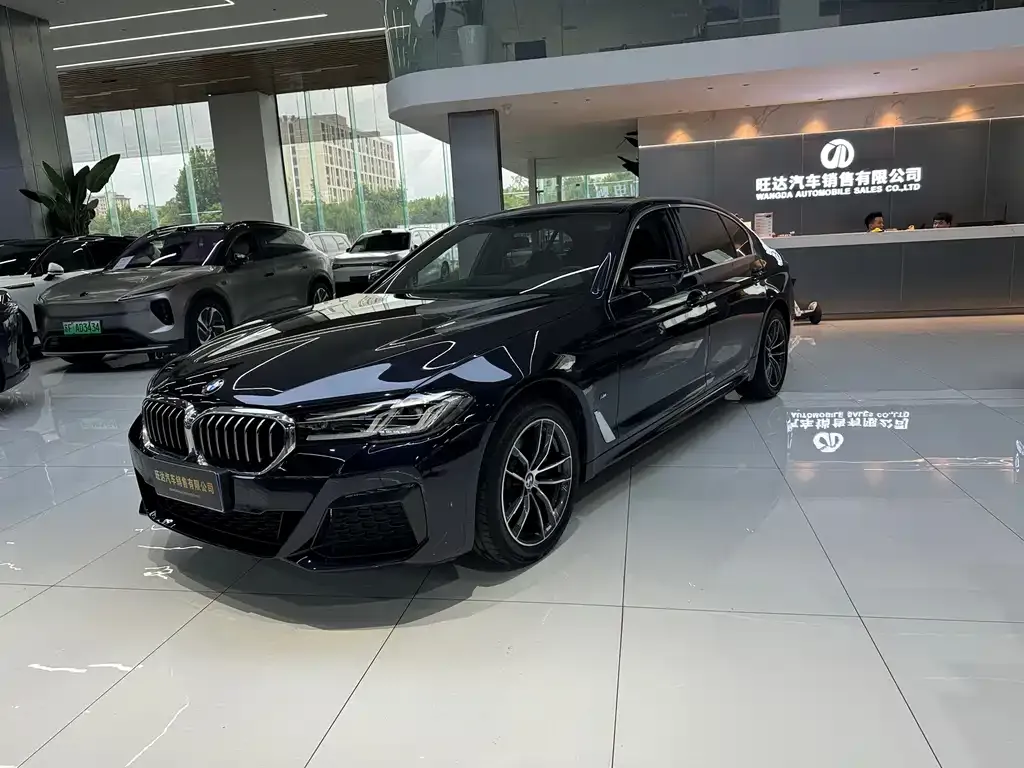 2022 BMW 5 Series 5 525Li M
