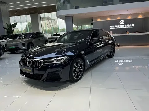 2022 BMW 5 Series 5 525Li M