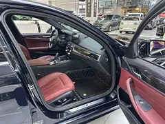 2022 BMW 5 Series 5 525Li M, чёрный — фото 18