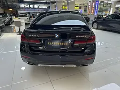 2022 BMW 5 Series 5 525Li M, чёрный — фото 24
