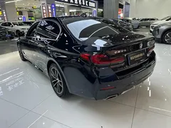 2022 BMW 5 Series 5 525Li M, чёрный — фото 25