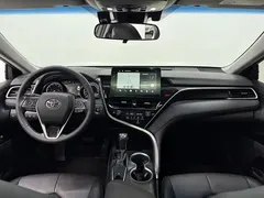 2023 Toyota Camry 2.0G Luxury, белый — фото 4