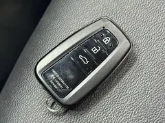 2023 Toyota Camry 2.0G Luxury, белый — фото 6